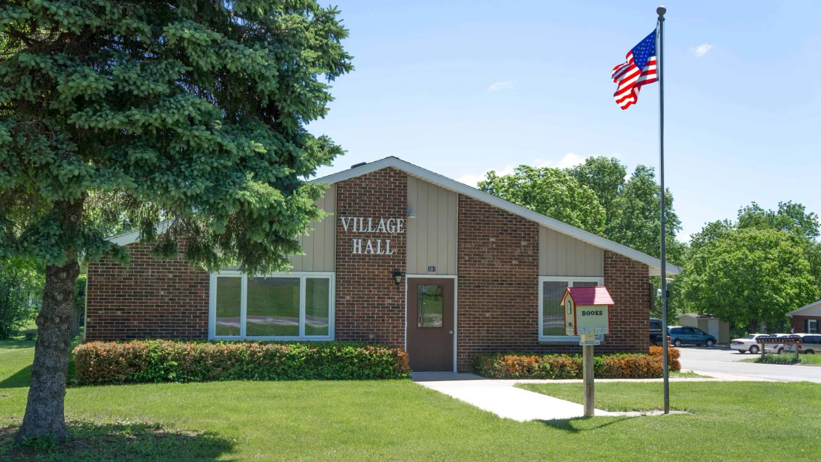 Cascade Village Hall — photo 1
